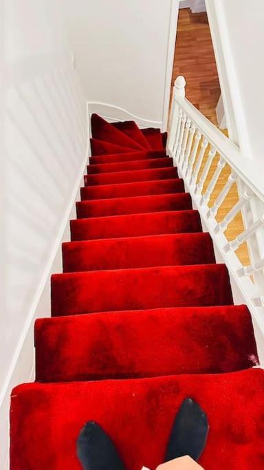3 Bed House East London Home Bagian luar foto