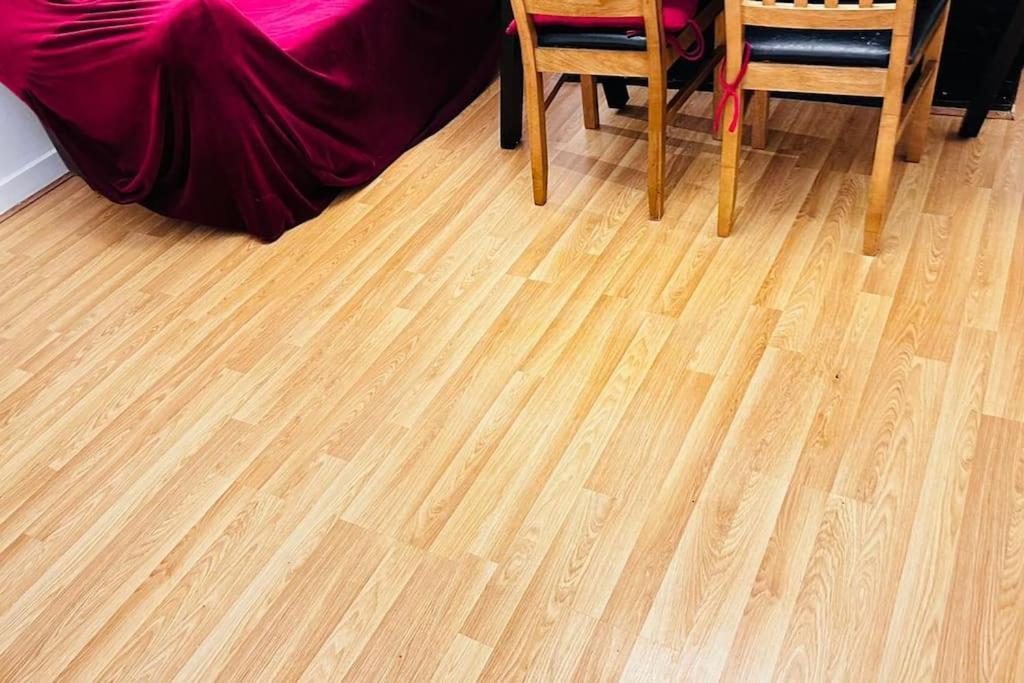 3 Bed House East London Home Bagian luar foto